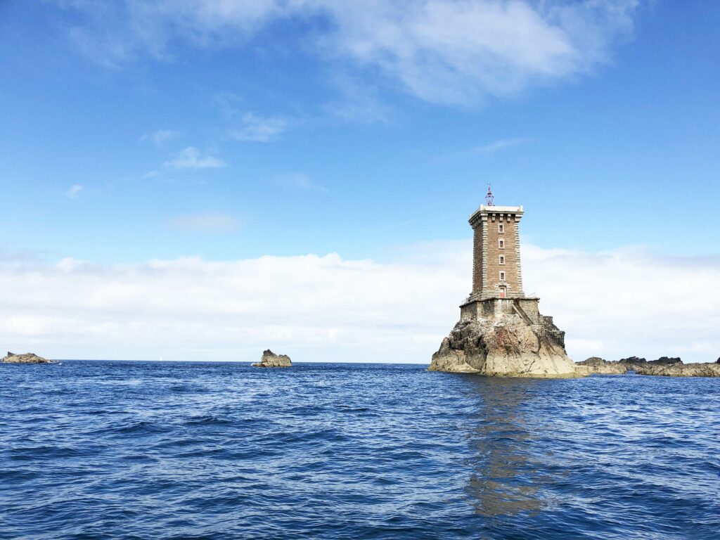 Phare des Triagoz au large de Trégastel